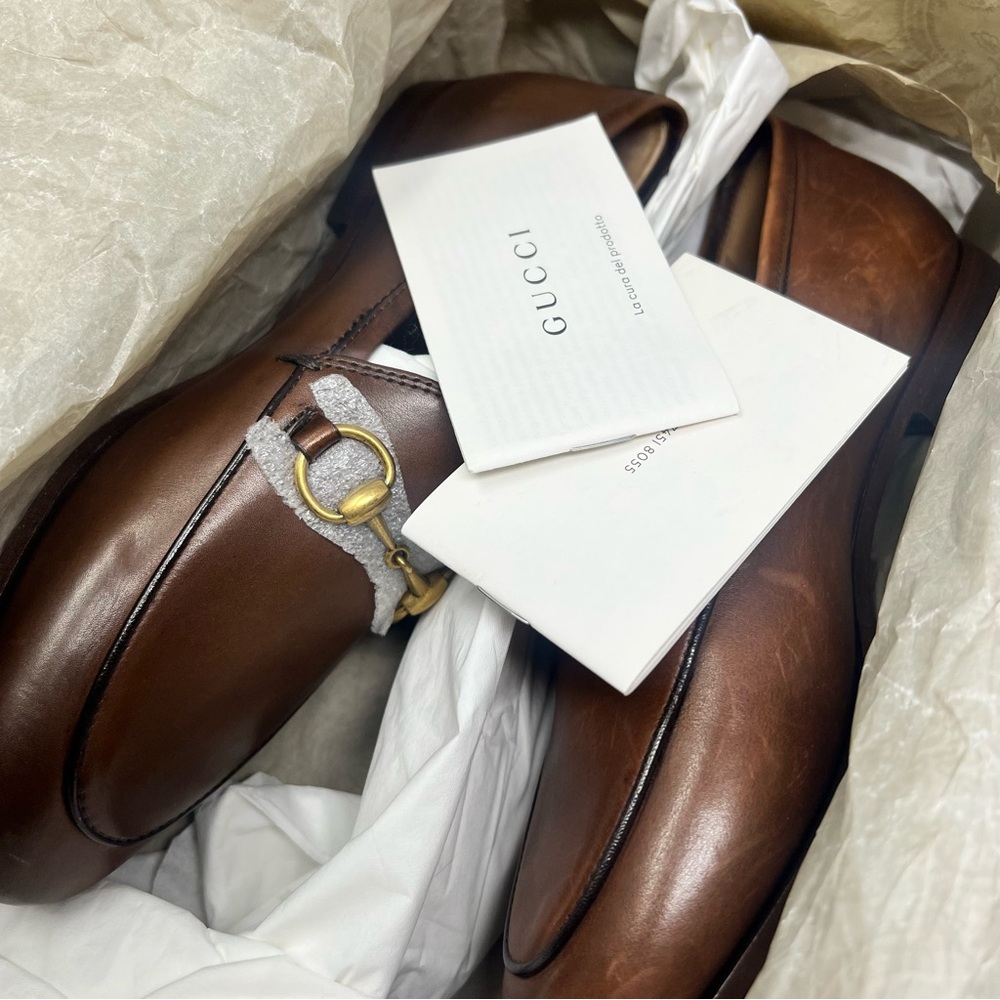 Gucci Loafers
Size 34 - Picture 10 of 10